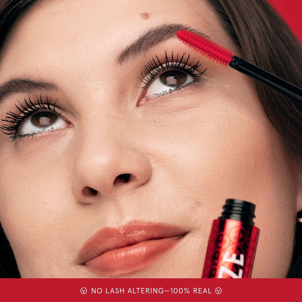 ONE SIZE Fantasize Ultimate Lifting & Lengthening Mascara Bodacious Black