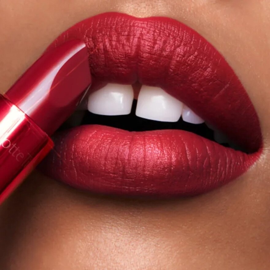 Matte Revolution Lipstick – Cinematic Red