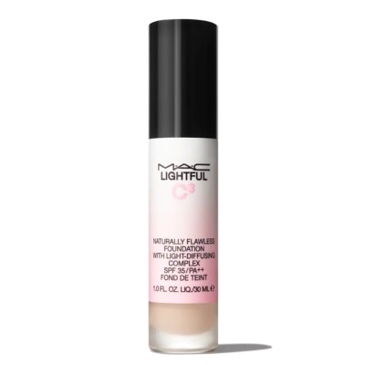 MAC Lightful CÂ³ Naturally Flawless Foundation with Light-diffusing Complex SPF 35/PA++ - NC20