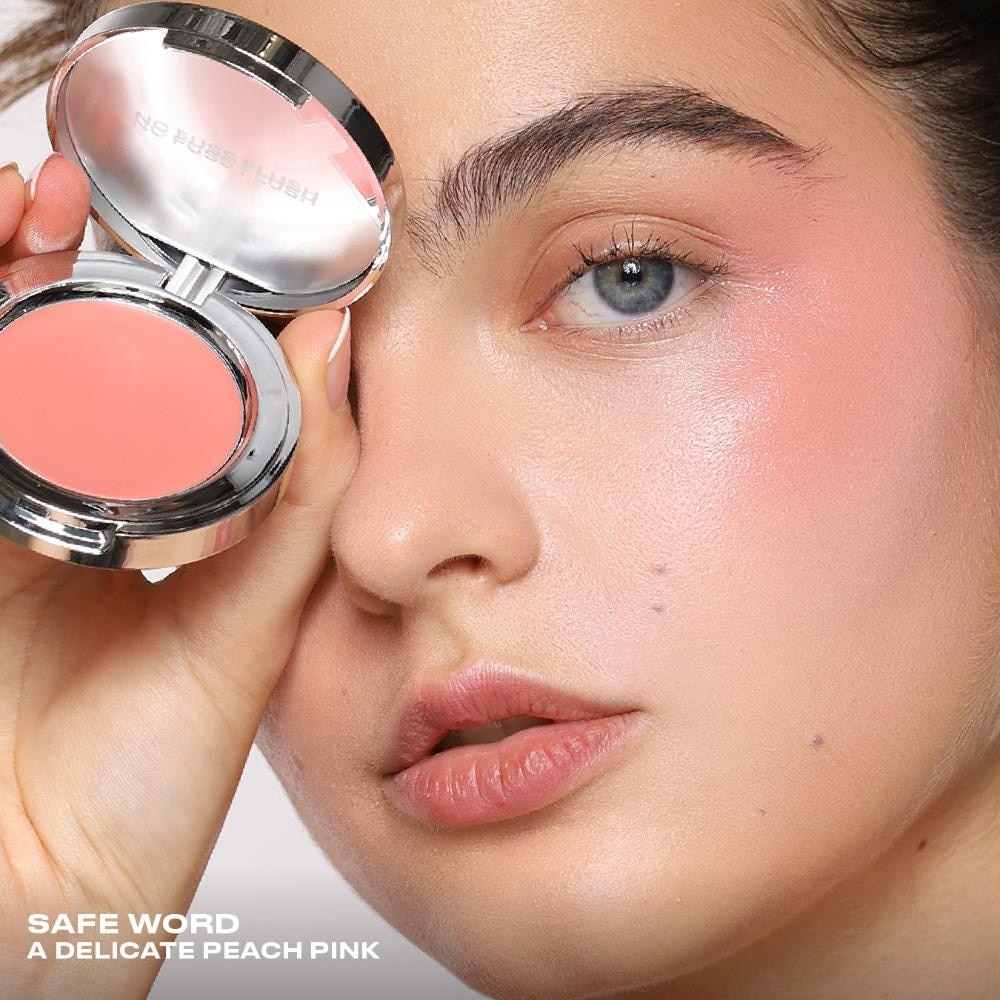 Creme Cheek Blush in Safe word