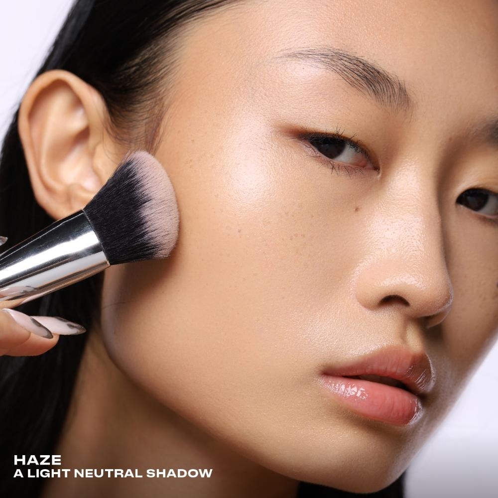 Contour Pan Haze